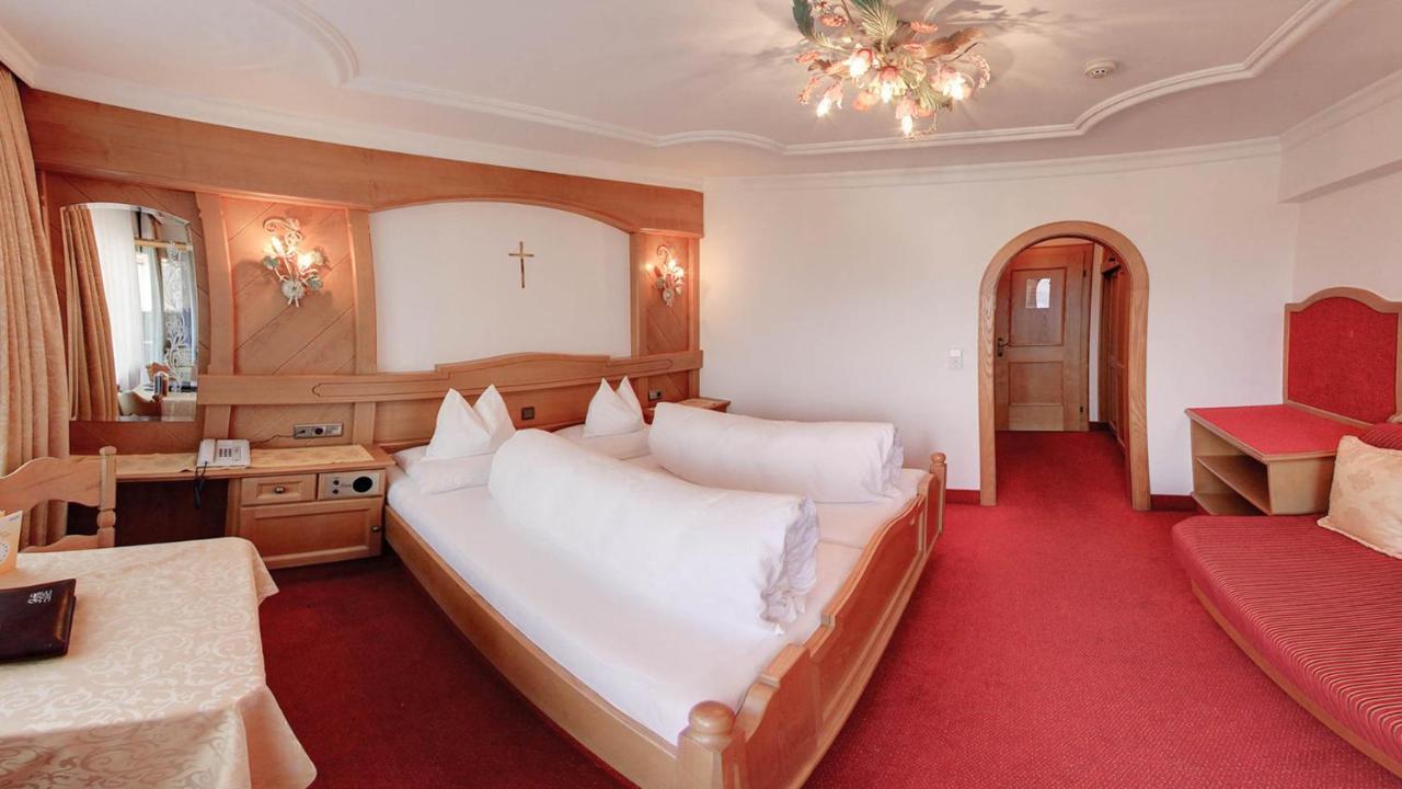 Hotel Purner タウル エクステリア 写真