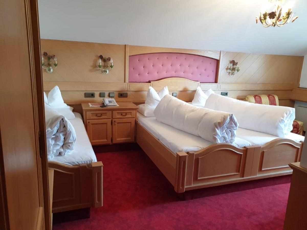 Hotel Purner タウル エクステリア 写真